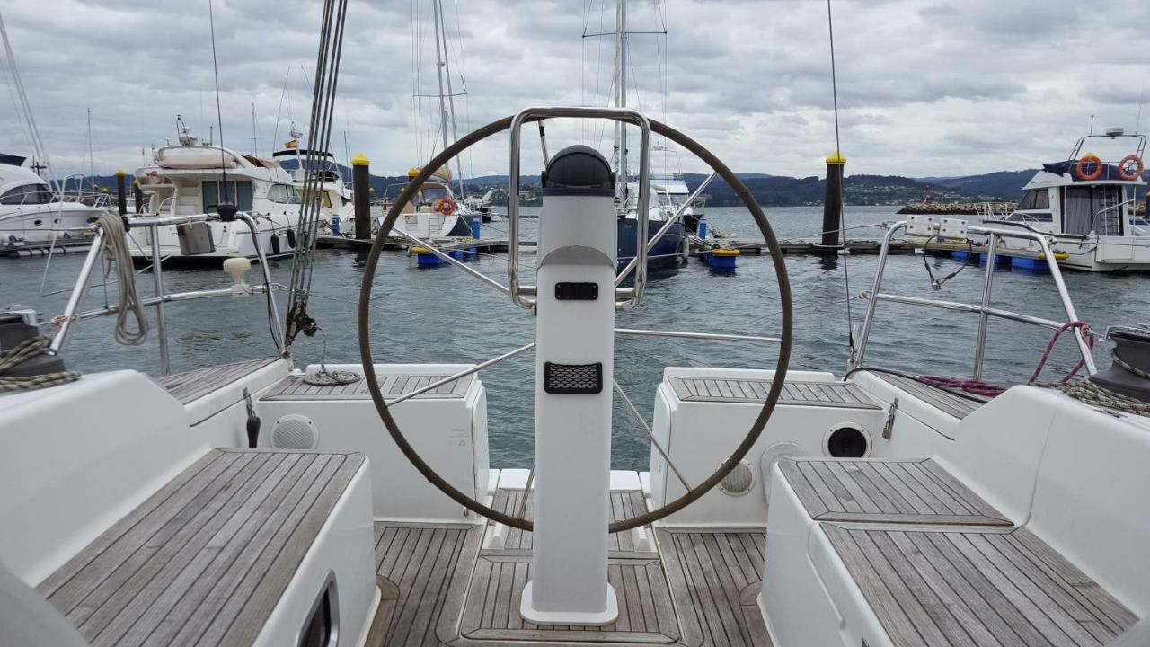 Fantastico Velero Hotel Ferrol Bagian luar foto